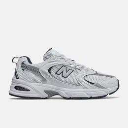 New Balance: Белые кроссовки  530