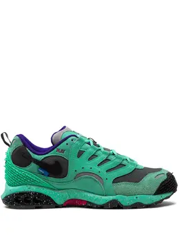 Nike: Зелёные кроссовки  Air