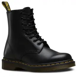 Dr. Martens: Чёрные ботинки  1460