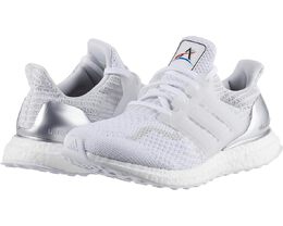 Adidas: Белые кроссовки  UltraBoost DNA