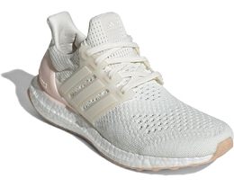 Adidas: Белые кроссовки  UltraBoost