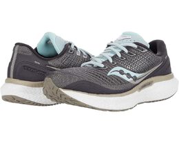 Saucony: Кроссовки  Triumph 18