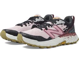 New Balance: Розовые кроссовки Fresh Foam