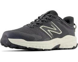 New Balance: Чёрные кроссовки  Fresh Foam