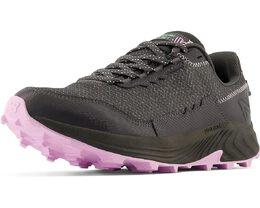 New Balance: Кроссовки  FuelCell