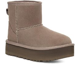 UGG: Ботинки  Classic Mini