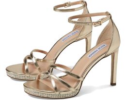 Steve Madden: Золотые туфли 