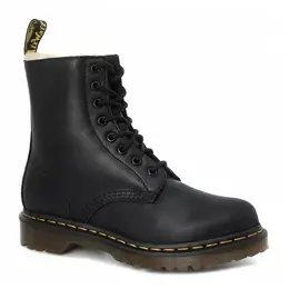 Dr. Martens: Чёрные ботинки 