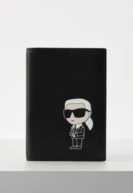 Karl Lagerfeld: Обложка 