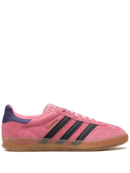 Adidas: Розовые кроссовки Gazelle Indoor