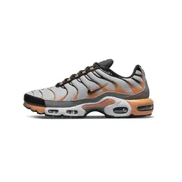 NIKE: Чёрные кроссовки Air Max Plus