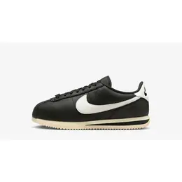 NIKE: Чёрные кроссовки  Cortez