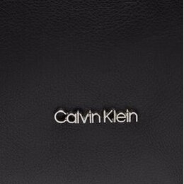 Calvin Klein: Чёрная сумка