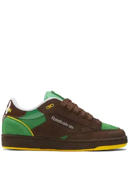 Reebok: Коричневые кроссовки  Club C
