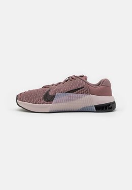Nike: Чёрные кроссовки 