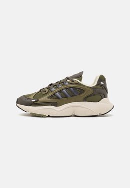 Adidas Originals: Кроссовки 