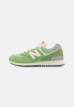 New Balance: Зелёные кроссовки 