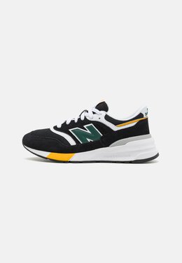 New Balance: Чёрные кроссовки 