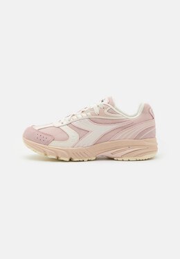 Diadora: Розовые кроссовки 