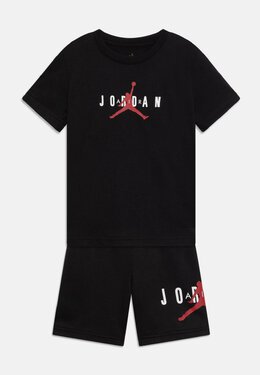 Jordan: Спортивные шорты