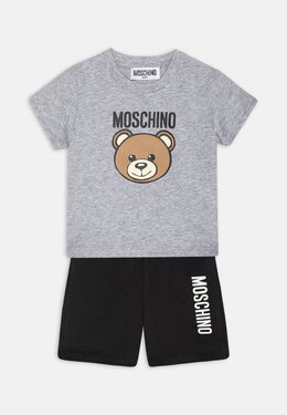 Moschino: Чёрные шорты