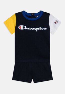 Champion: Спортивные шорты 