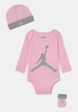 Jordan: Шапка  Jumpman