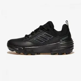 adidas: Чёрные кроссовки  Terrex