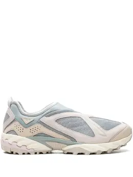 New Balance: Светлые кроссовки 