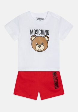 Moschino: Белые шорты