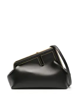 FENDI: Чёрный клатч  First