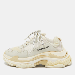 Balenciaga: Белые кроссовки Triple S