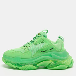 Balenciaga: Зелёные кроссовки  Triple S