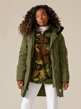 Alpha Industries: Зелёный пуховик 