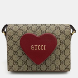 Gucci: Бежевый кошелёк  GG