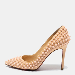 Christian Louboutin: Светлые туфли  Pigalle