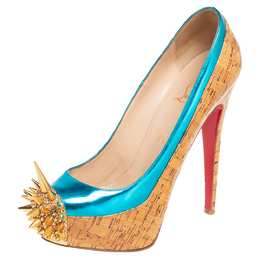 Christian Louboutin: Бежевые туфли 