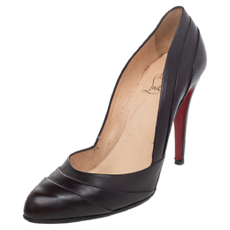 Christian Louboutin: Тёмные туфли 