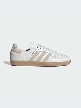 adidas: Белые кеды 