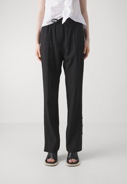 3.1 Phillip Lim: Чёрные брюки 