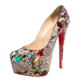 Christian Louboutin: Красные туфли 