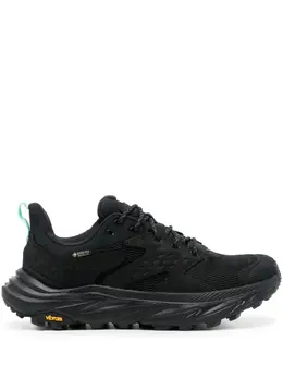 HOKA: Чёрные кроссовки 