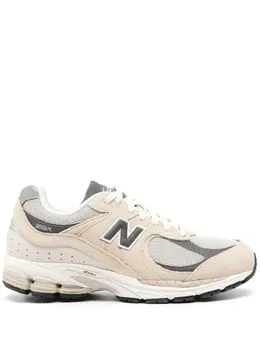 New Balance: Бежевые кроссовки  2002R