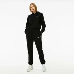 LACOSTE: Спортивные брюки 