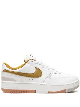 Nike: Белые кроссовки 
