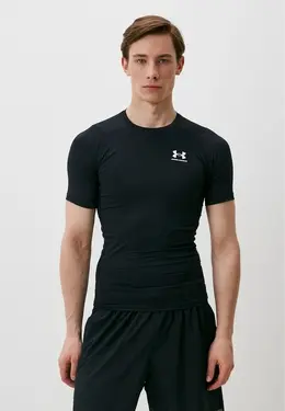 Under Armour: Спортивная футболка 