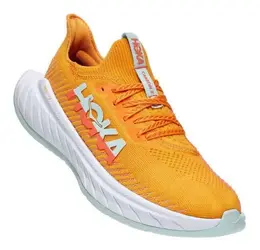 Hoka: Оранжевые кроссовки 