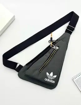 Adidas: Серая сумка