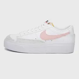 Nike: Белые кеды  Blazer Low