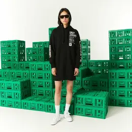 LACOSTE: Чёрное платье 